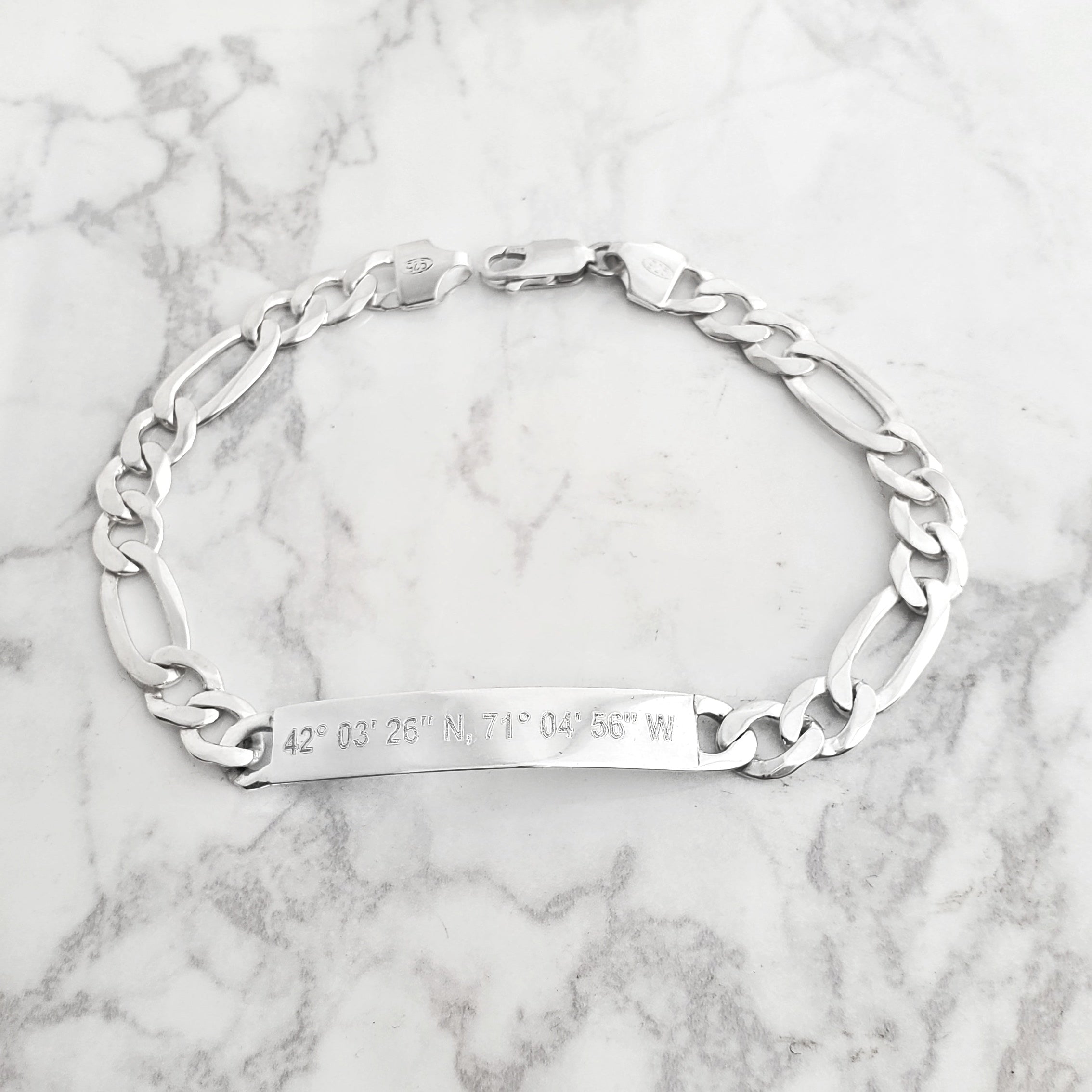 Lat & Lo men's bracelet inscribed with coordinates, figaro chain, engraved plate, Italian silver